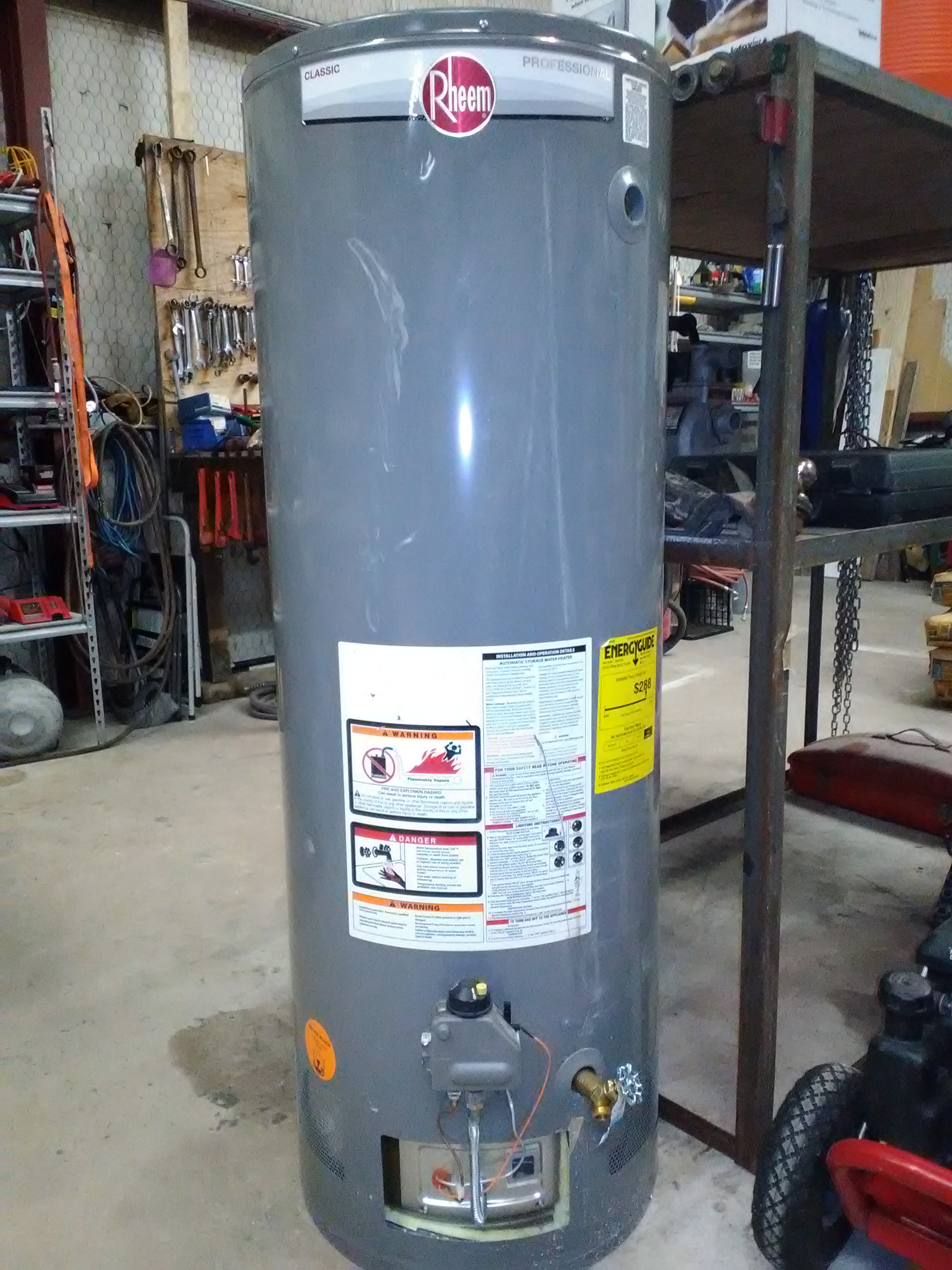 Water Heater, Reconditioned 40 Gallon Natural Gas